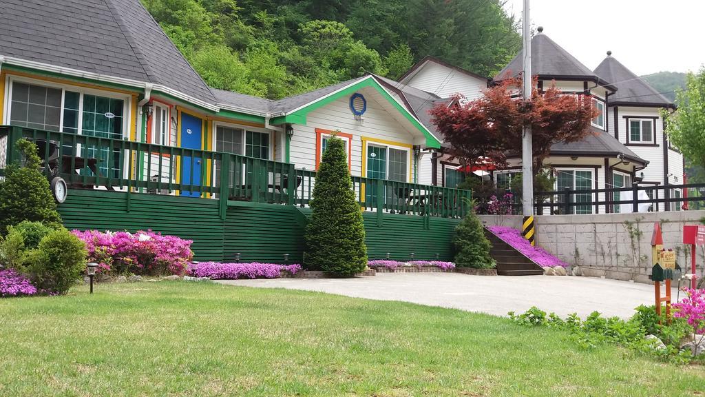 Charm Pension Kaphjong Kültér fotó