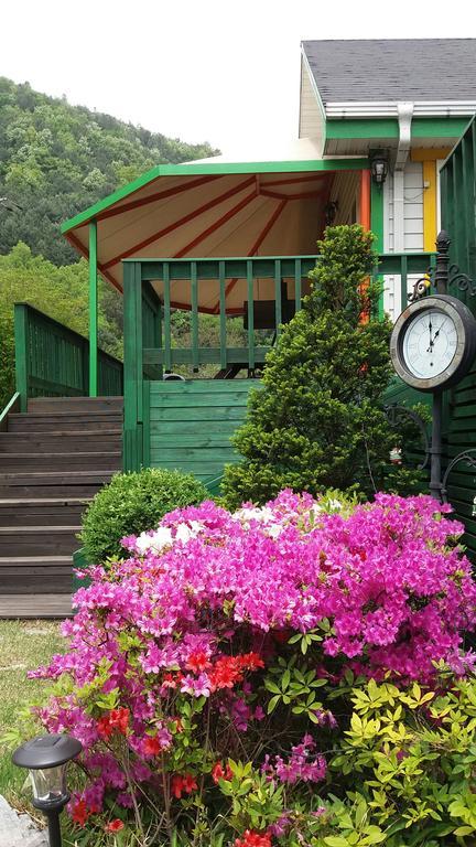 Charm Pension Kaphjong Kültér fotó